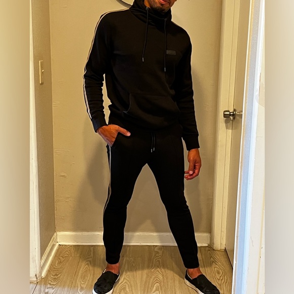 H&M matching pant and sweater set. Size small. - Picture 5 of 6